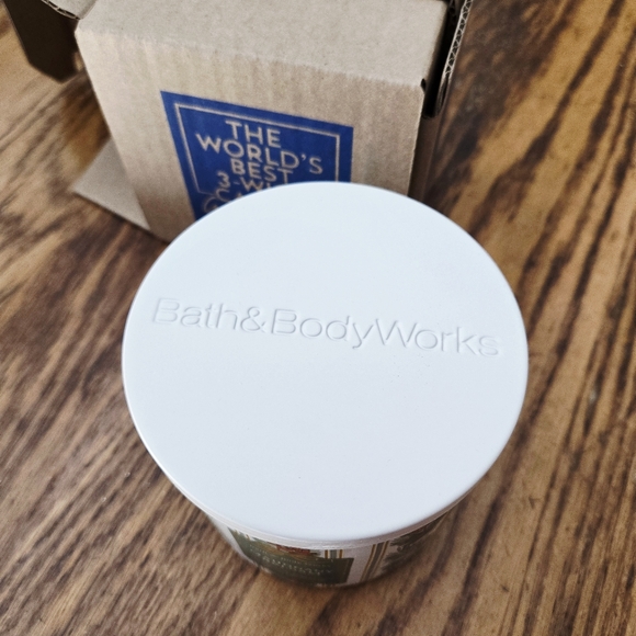 🛍BOGO 50% OFF🎄🕯NWT‼️Bath & Body Works "Mahogany Balsam" 3-wick Candle - Picture 4 of 10